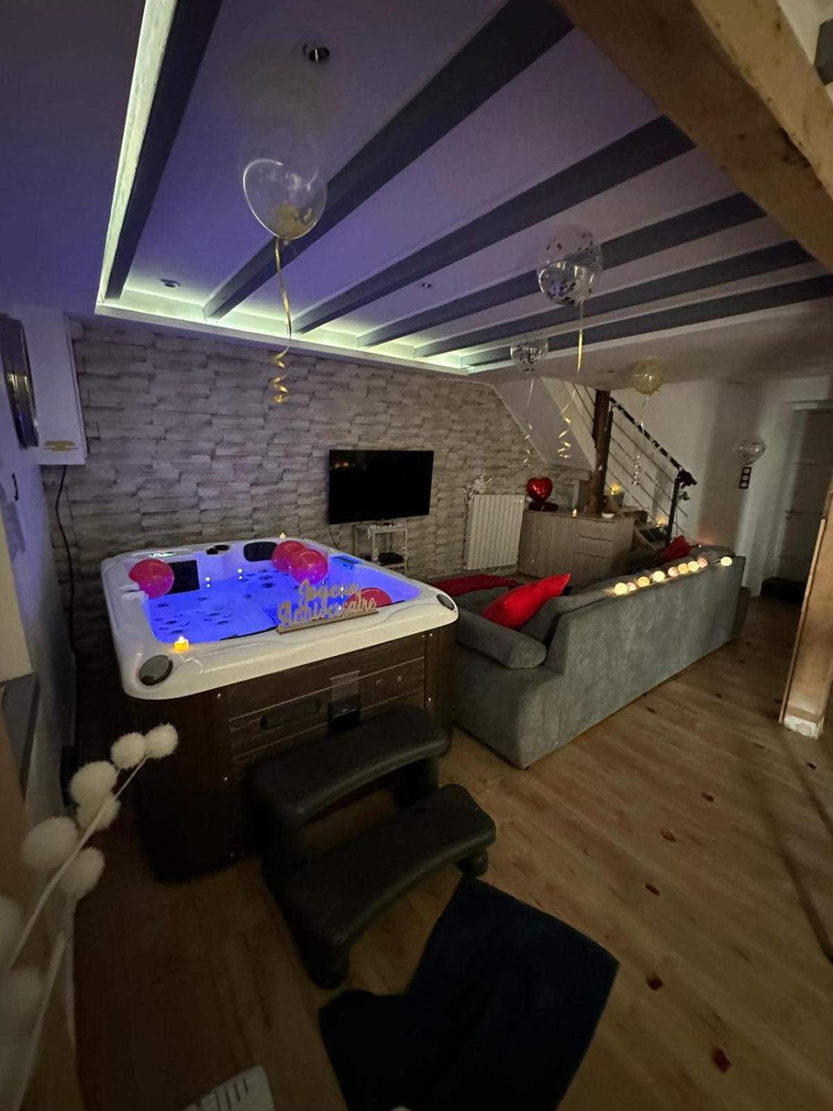 Vila Maison Avec Spa Maisdon-sur-Sevre Exteriér fotografie